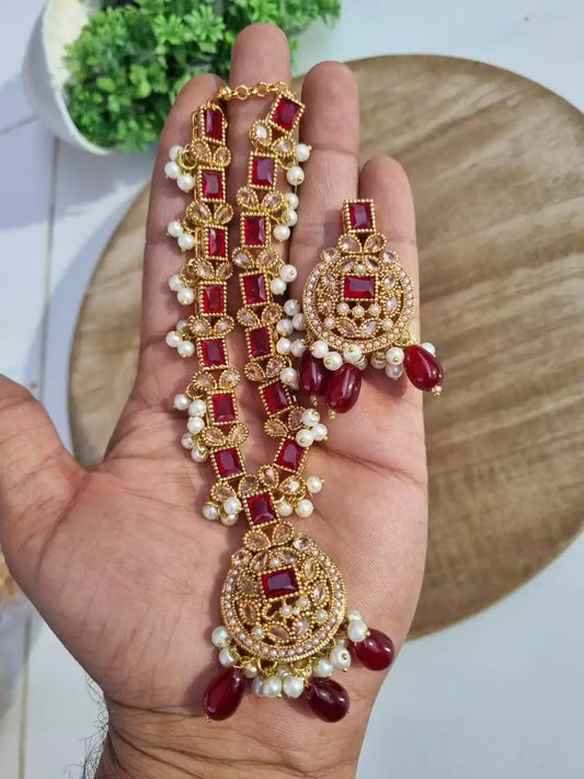 Zircon necklace set with teeka - Red